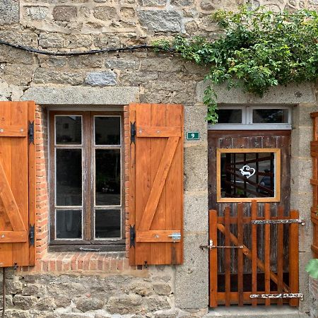 Doxie Cottage Saint-Chabrais Exterior photo