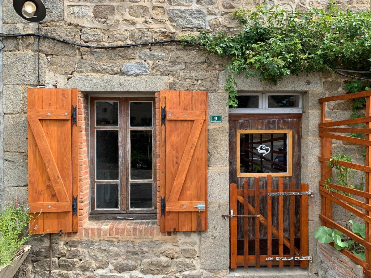 Doxie Cottage Saint-Chabrais Exterior photo